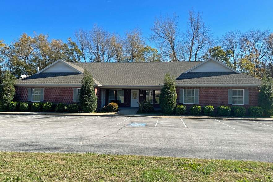 Primary Photo Of 1119 Brookhaven Rd, Franklin Healthcare For Sale