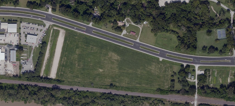 More Photos Of 11301 Kaw Drive, Edwardsville Land For Sale