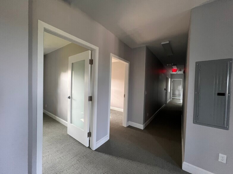 More Photos Of 17 Canton Ave, Milton Office For Sale