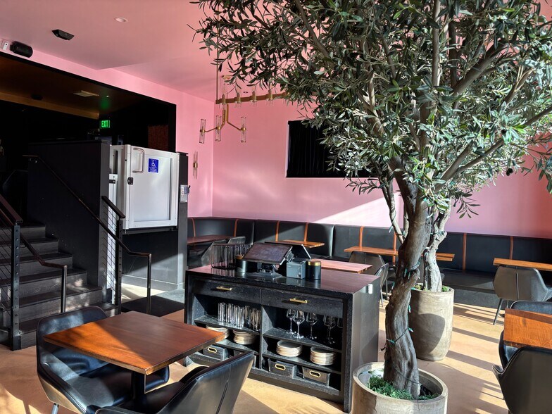 More Photos Of 1329 Gilman St, Berkeley Restaurant For Lease