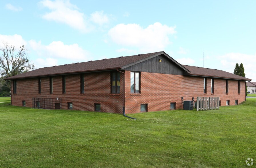 More Photos Of 1116 Cannell Ct, Rockton Office For Lease