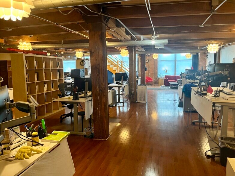 More Photos Of 415 N Sangamon St, Chicago Loft Creative Space For Lease