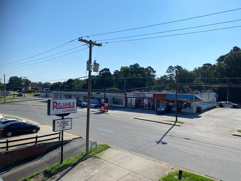 More Photos Of 1225 Montlieu Ave, High Point General Retail For Sale