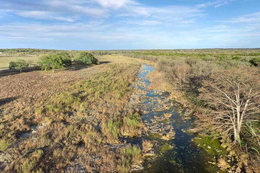 More Photos Of 444 Klein Rd, Stonewall Flex For Sale