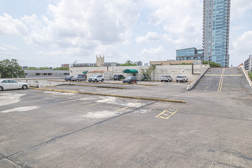 More Photos Of 3333 Fannin St, Houston Medical For Sale