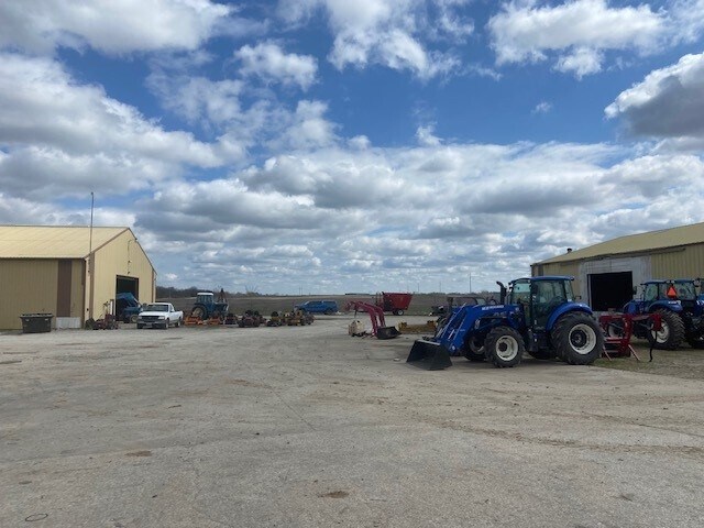 More Photos Of 1284 NE Highway 52, Clinton Truck Terminal For Sale