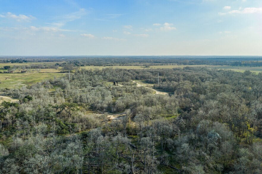 More Photos Of 1144 Treetop ln, Luling Land For Sale