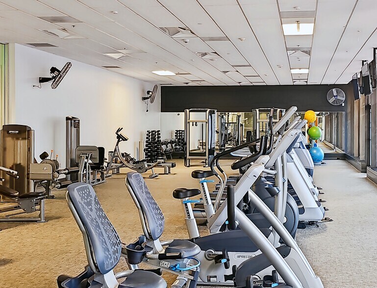 More Photos Of 111 SW 5th Ave, Portland Coworking Space