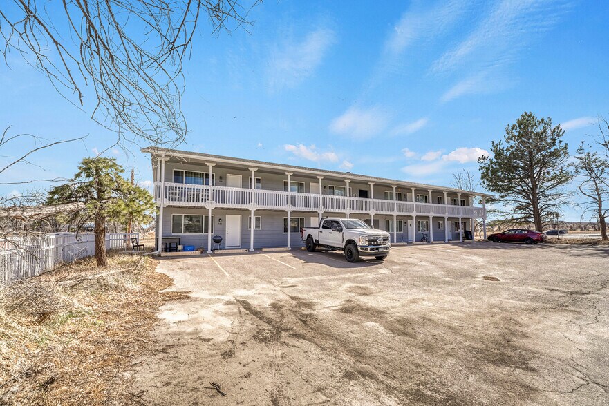 Primary Photo Of 490 E Elm St, Elizabeth Apartments For Sale