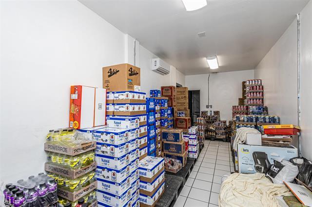 More Photos Of 1719 Lincoln St, Laredo Convenience Store For Sale