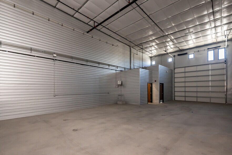 More Photos Of 1191 Lake Havasu Ave, Lake Havasu City Industrial For Lease
