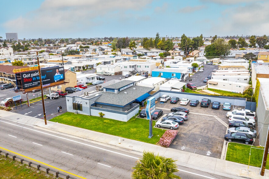 More Photos Of 2013 Newport Blvd, Costa Mesa Storefront For Sale
