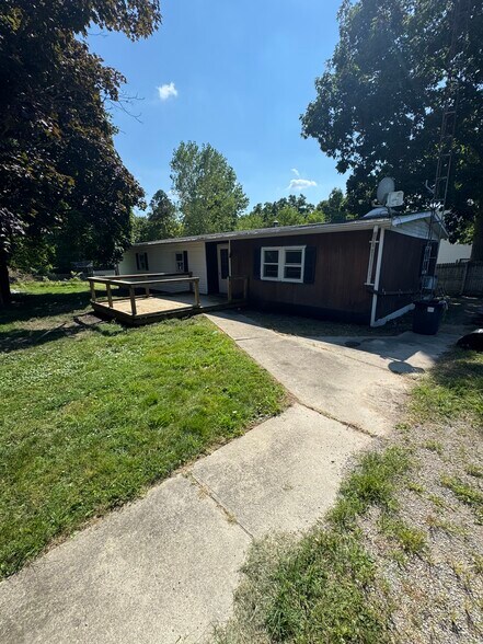 More Photos Of 4225 US Highway 23 N, Delaware Auto Repair For Sale