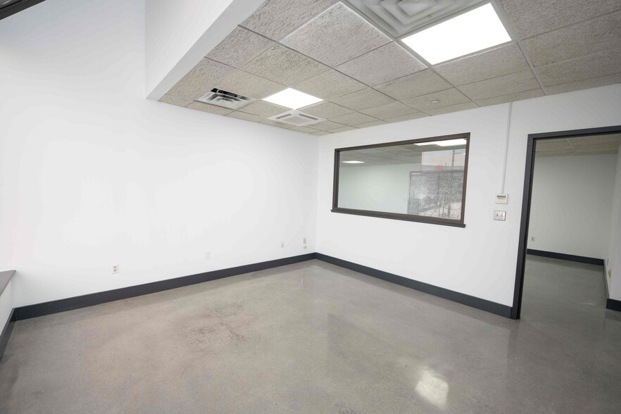 More Photos Of 8 John Walsh Blvd, Peekskill Office For Lease