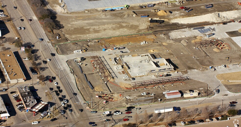 More Photos Of 1910 S Jupiter Rd, Garland Service Station For Lease