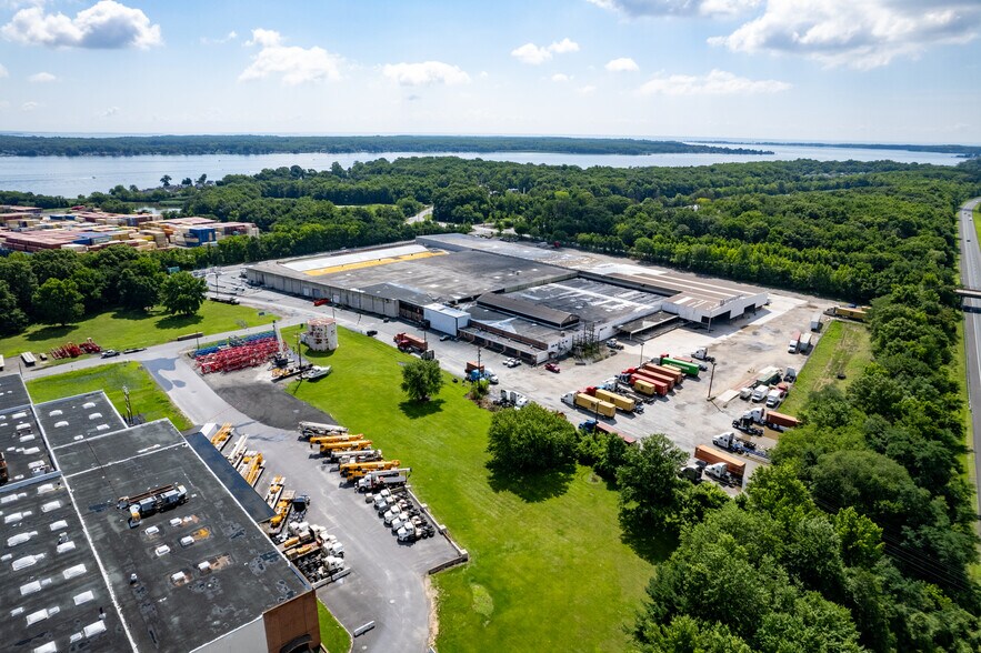 More Photos Of 8203 Fischer Rd, Dundalk Warehouse For Lease