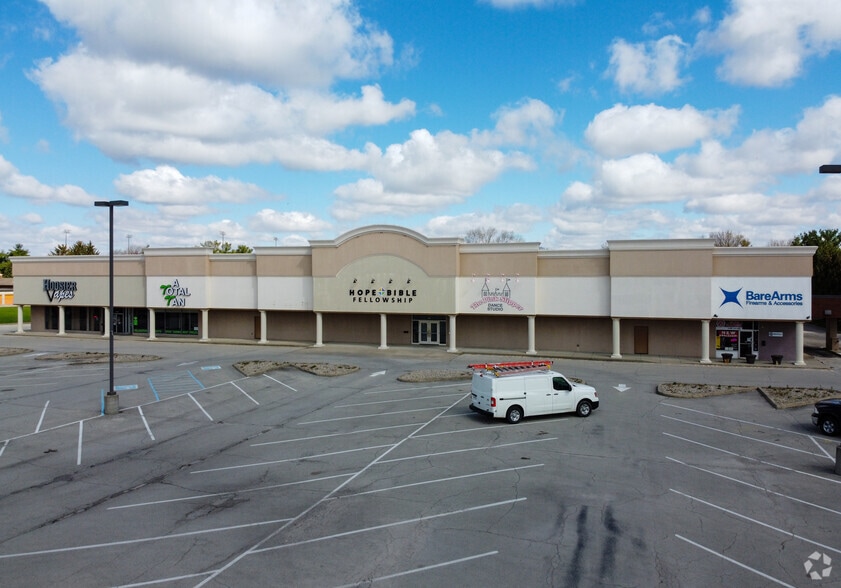 More Photos Of 2340-2390 Conner St, Noblesville Unknown For Lease