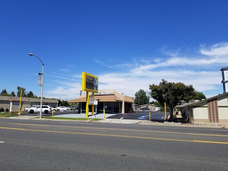 More Photos Of 746 N Mountain Ave, Ontario Restaurant For Lease