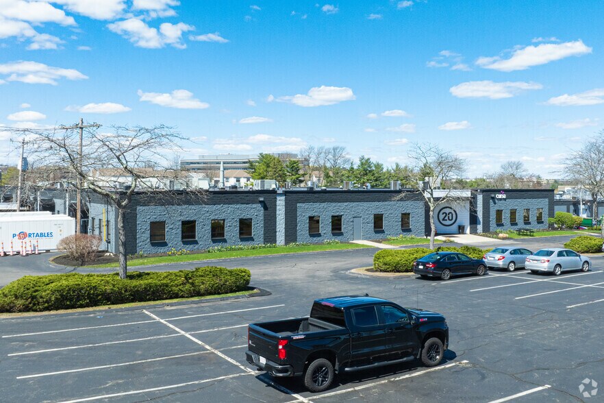 Primary Photo Of 20 Blanchard Rd, Burlington Flex For Sale