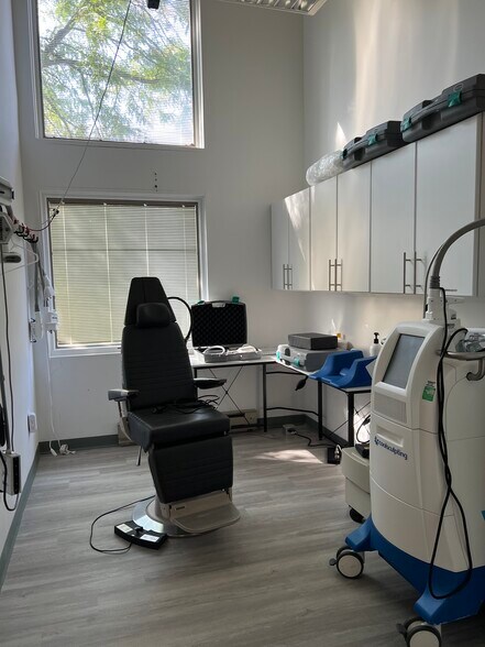 More Photos Of 505 Goffle Rd, Ridgewood Medical For Sale