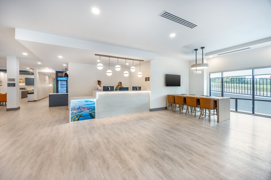 More Photos Of 627 Old Hickory Blvd, Nashville Hotel For Sale