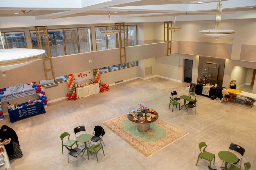 More Photos Of 115 Genesee St, Auburn Bank For Lease