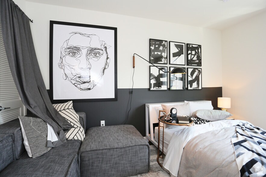 More Photos Of 424 W Pico Blvd, Los Angeles Apartments For Lease