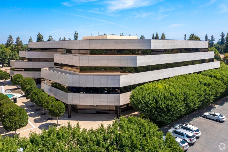 More Photos Of 5200 N Palm Ave, Fresno Unknown For Lease