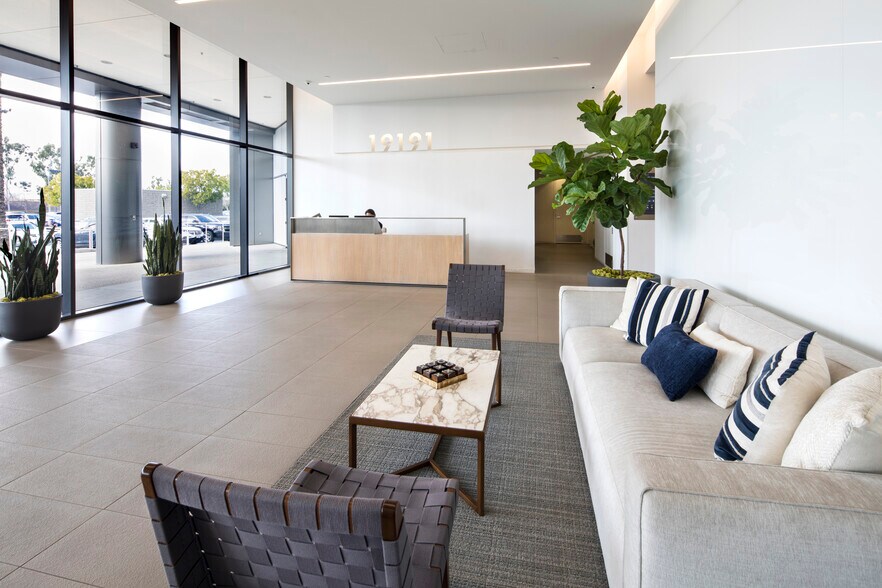 More Photos Of 19191 S Vermont Ave, Torrance Office For Lease