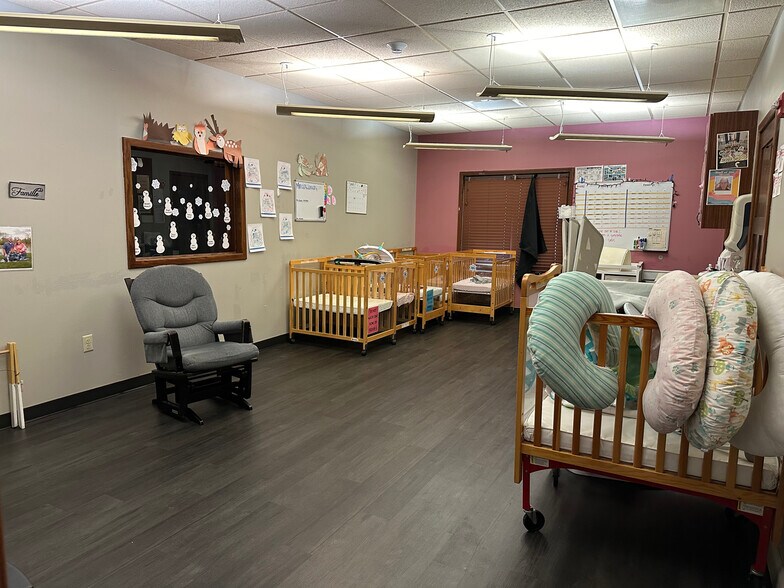 More Photos Of 4901 NW 1st St, Lincoln Daycare Center For Sale