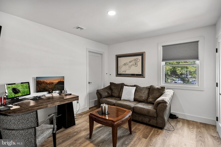 More Photos Of 6 Cherrywood Dr, Clementon Office Residential For Sale