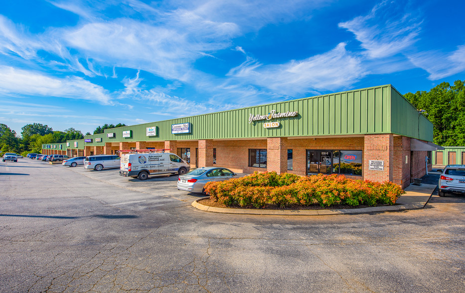 Primary Photo Of 838 Powdersville Rd, Easley Freestanding For Lease