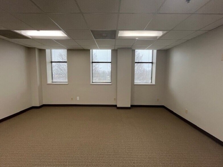 More Photos Of 201 Government Ave SW, Hickory Office For Lease