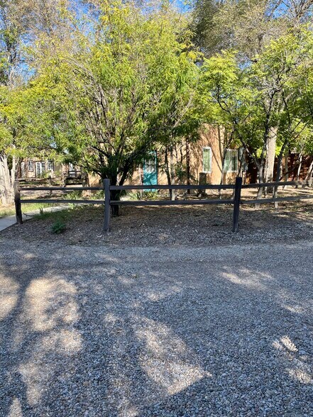 More Photos Of 1804 E College Blvd, Roswell General Retail For Sale