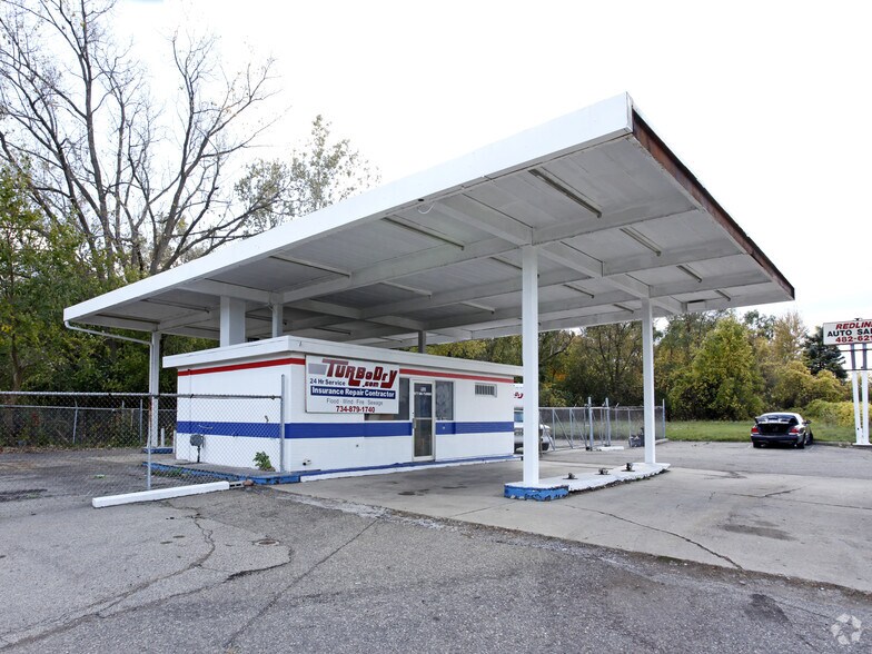 Primary Photo Of 539 S Huron St, Ypsilanti Auto Dealership For Sale