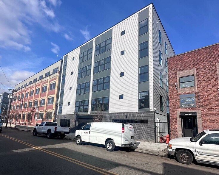 More Photos Of 168 Emmet St, Newark Apartments For Sale