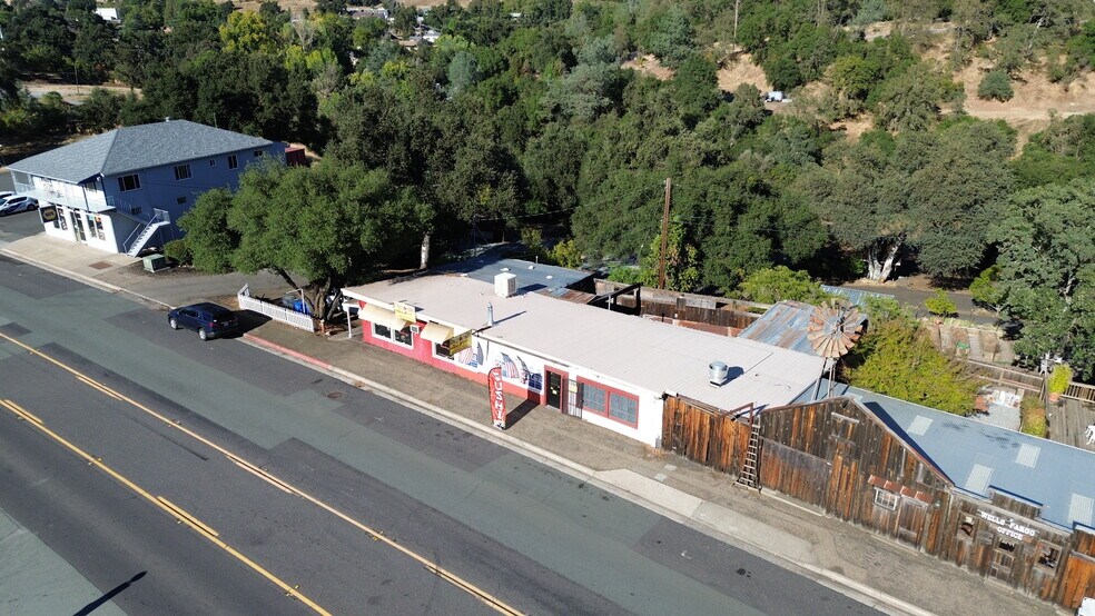 More Photos Of 309-317 St. Charles St, San Andreas Flex For Sale