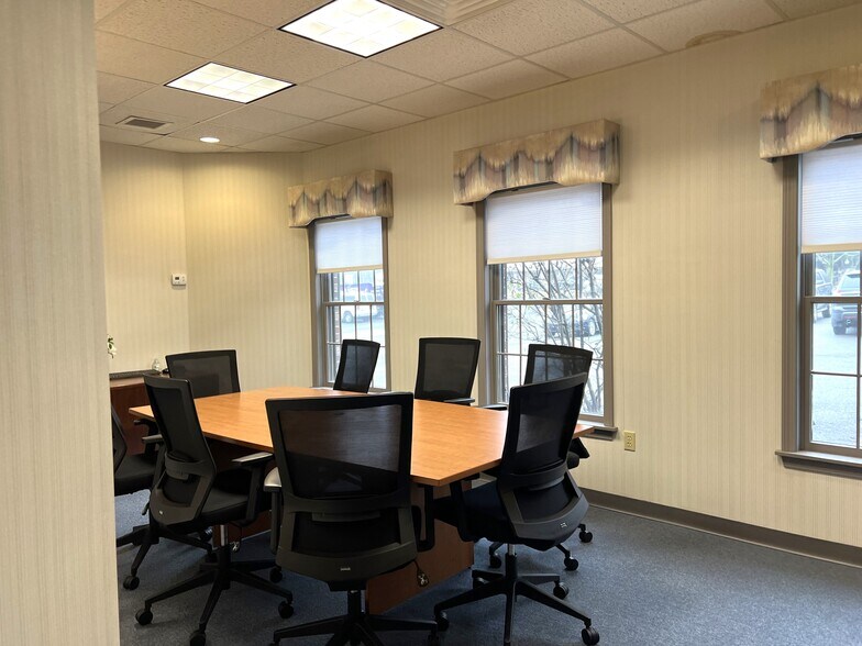More Photos Of 102 Wolcott Rd, Wolcott Office For Lease
