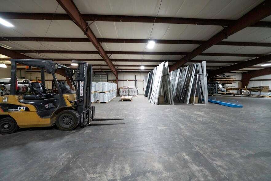 More Photos Of 25451 Fortran Dr, Punta Gorda Warehouse For Sale