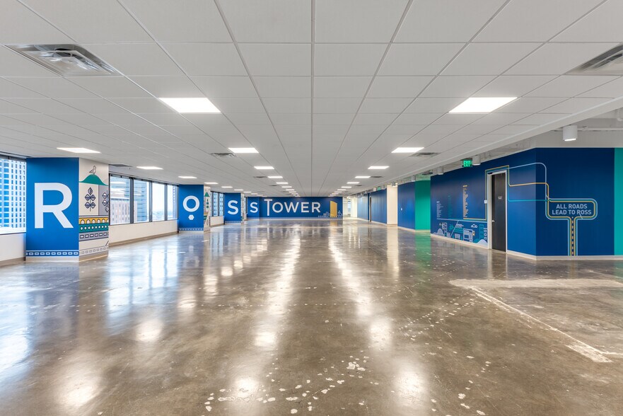 More Photos Of 500 N Akard St, Dallas Office For Lease