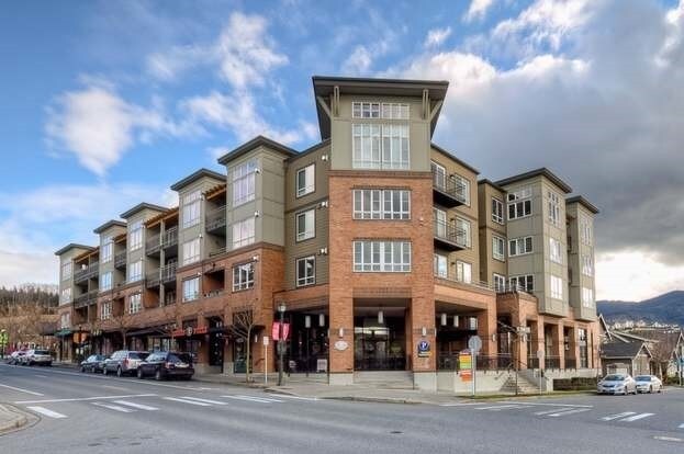 More Photos Of 1886 25th Ave NE, Issaquah Apartments For Sale