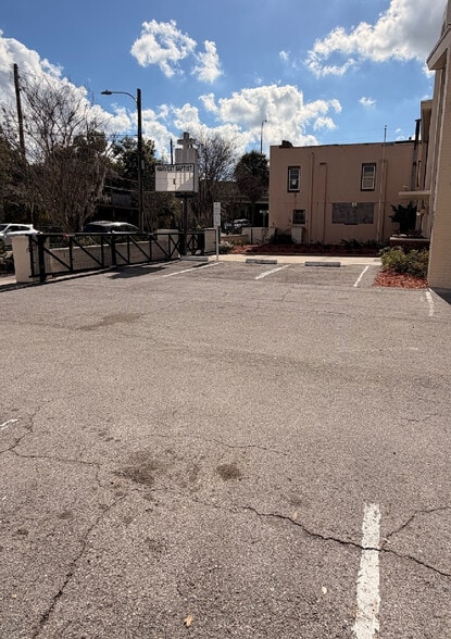 More Photos Of 512 S Parramore Ave, Orlando Specialty For Sale