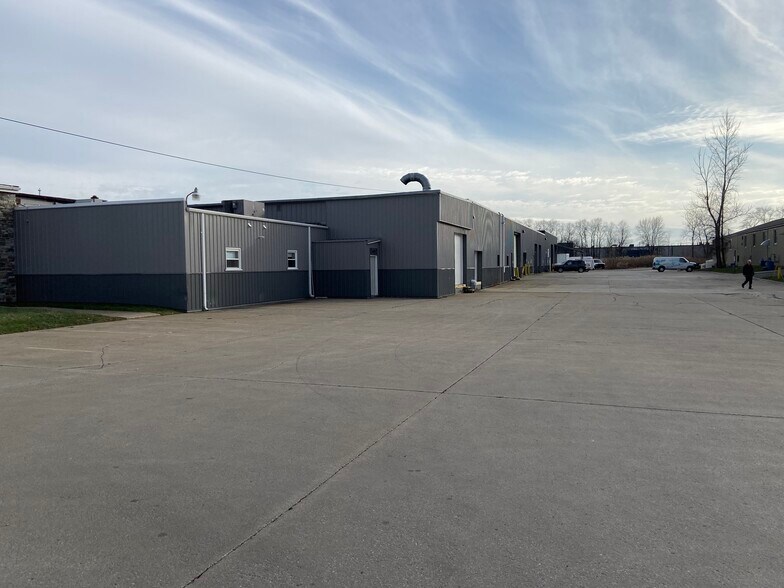 More Photos Of 930 Lafayette Rd, Medina Warehouse For Lease