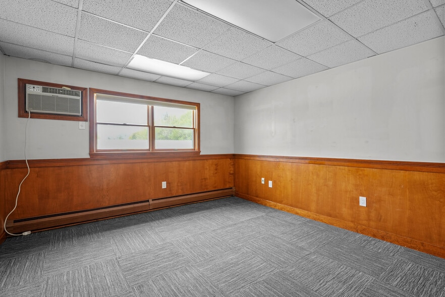 More Photos Of 65 Valley St, East Providence Office For Lease