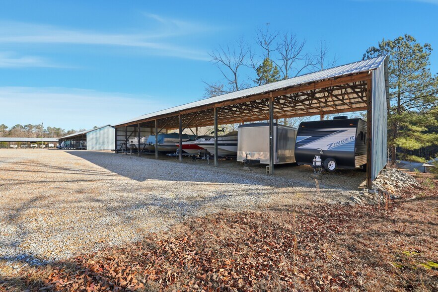 More Photos Of 2540 Silver Shoals rd, Toccoa Flex For Sale