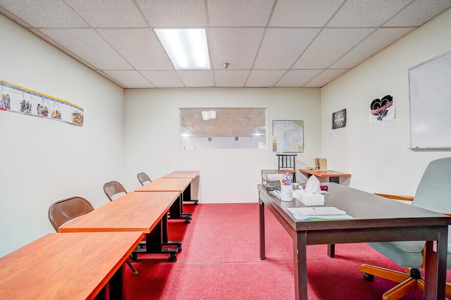 More Photos Of 950 S Central Ave, Compton Schools For Sale