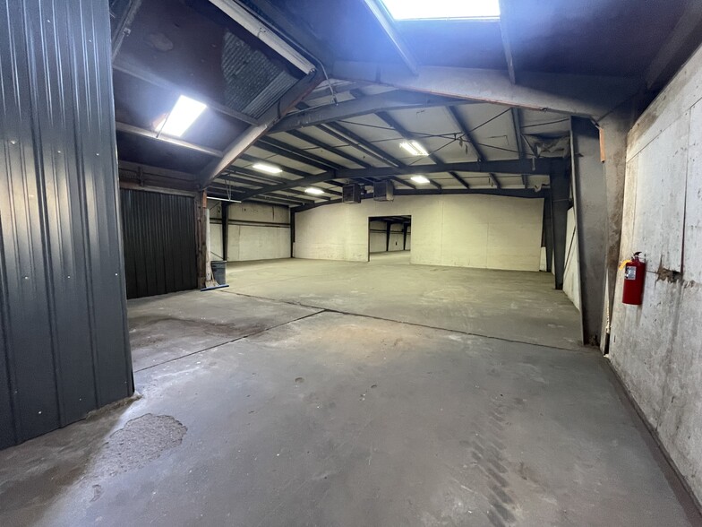 Primary Photo Of 1002 Front St, Gibbon Warehouse For Lease