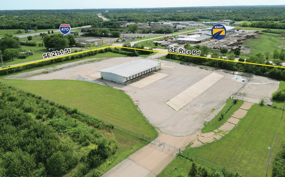 More Photos Of 2000 SE Rice Rd, Topeka Truck Terminal For Lease