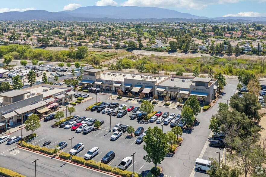 More Photos Of 32475 Temecula Pky, Temecula Freestanding For Lease