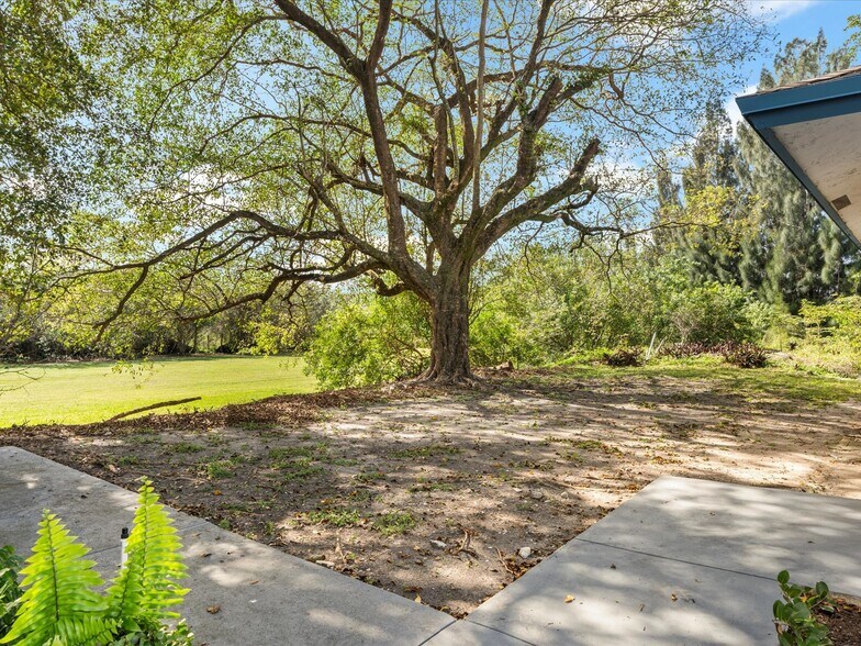 More Photos Of 4177 S Congress Ave, Palm Springs Assisted Living For Sale